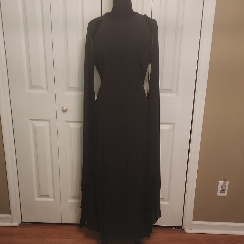 Chic Long Sleeve Black Dress